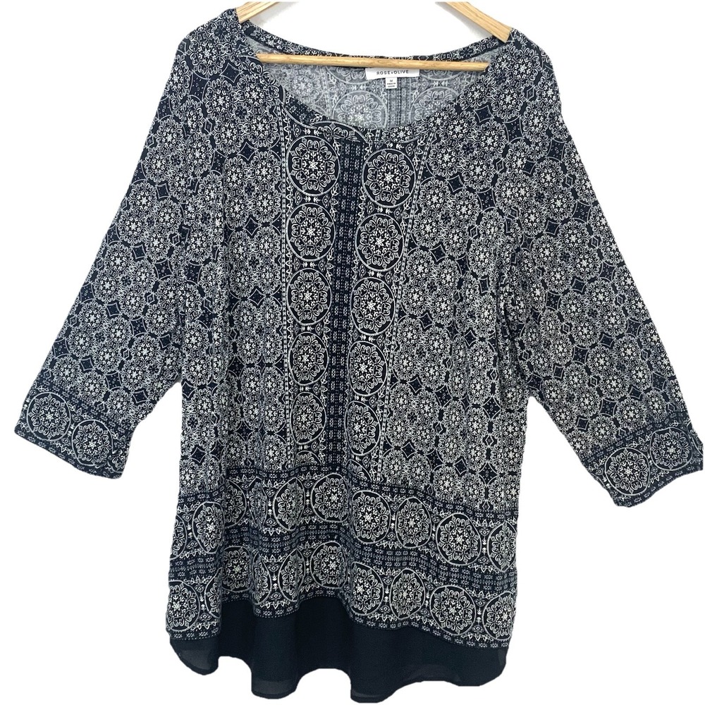 Rose & Olive Pull Over Tunic Top Woman 1X Black Floral 3/4 Sleeve Stretch Casual